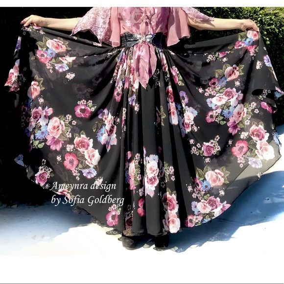 Black Chiffon Skirt Pink Roses Full-Circle Ameynra design. Size L - Picture 2 of 2